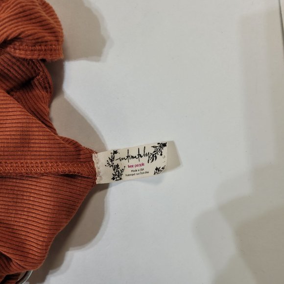 Free People Turtle Neck Women's Bodysuit Orange - Size Large - Picture 5 of 5